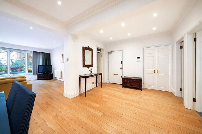 2 Bedroom Flat For Sale In Princes Gate, London, SW7