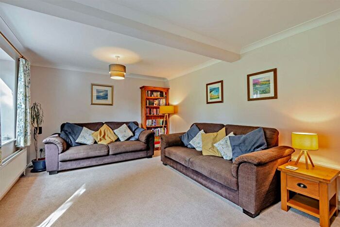 4 Bedroom Detached House For Sale In Poppy Close, Maidstone, ME16