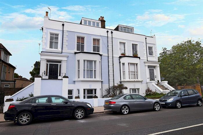 1 Bedroom Flat To Rent In Stanley Road, Teddington, TW11