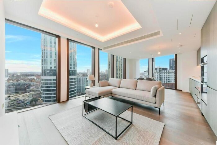 2 Bedroom Flat To Rent In One Thames City, Nine Elms, SW8