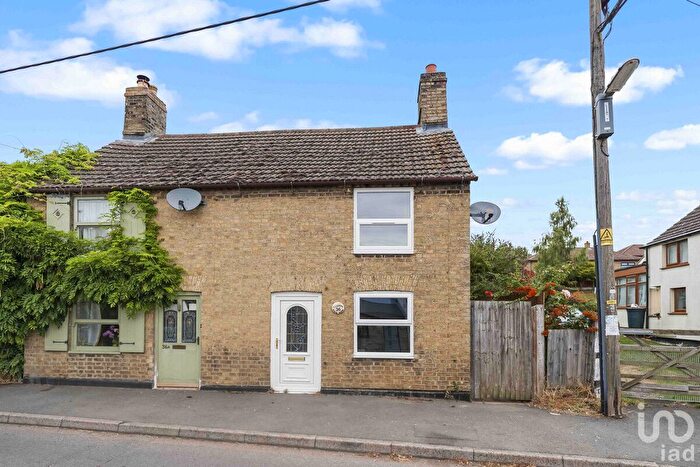 2 Bedroom Semi-detached House For Sale In The Row, Sutton, Cambridgeshire, CB6