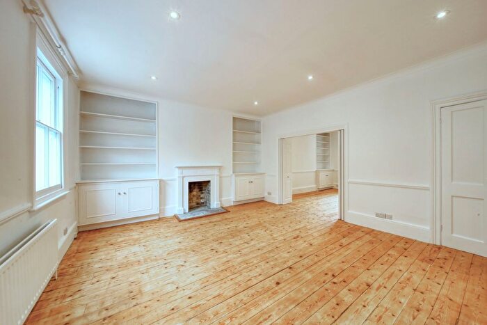 4 Bedroom Terraced House To Rent In Pembroke Road, Kensington, London, W8
