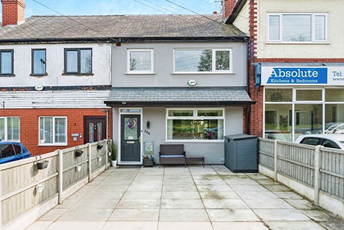 4 Bedroom Detached House For Sale In Glazebrook Lane, Warrington, Cheshire, WA3