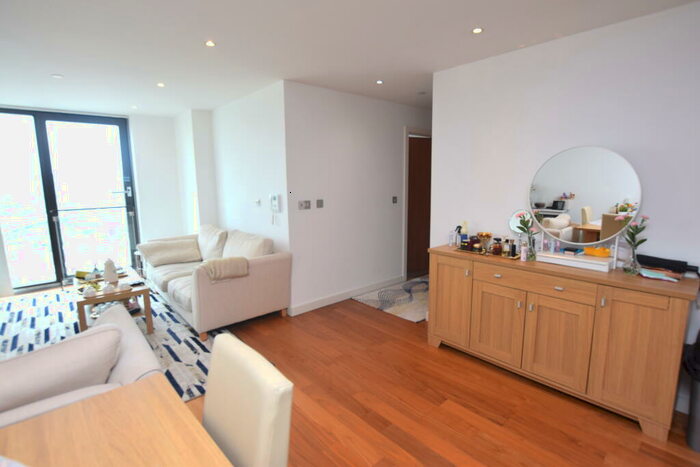2 Bedroom Apartment To Rent In City Lofts St. Pauls St. Pauls Square, S1