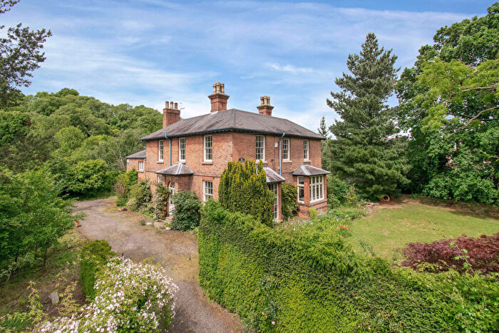 6 Bedroom Detached House For Sale In Vicarage Drive, Burton Joyce, NG14