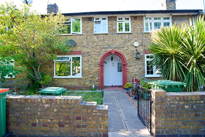2 Bedroom Terraced House For Sale In Churchill Road, London, E16
