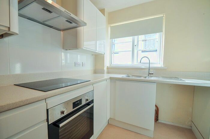 1 Bedroom Flat To Rent In Chepstow Road, Newport NP19