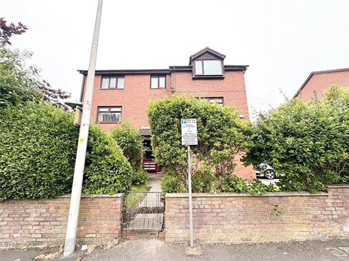 1 Bedroom Flat For Sale In Buchanan Street, Blackpool, FY1