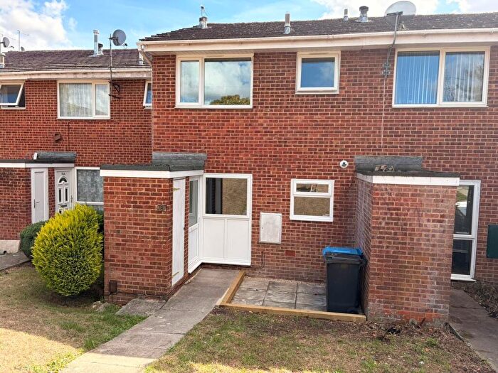 1 Bedroom Apartment To Rent In King John Avenue, Bearwood, Bournemouth, BH11
