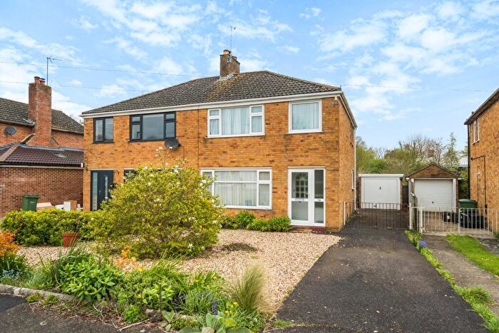 3 Bedroom Semi-Detached House To Rent In Palmers, Wantage, OX12