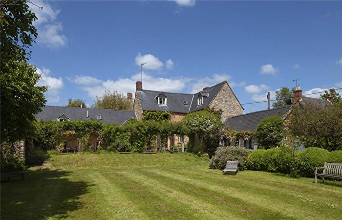 5 Bedroom Detached House For Sale In Mill Lane, Middle Barton, Chipping Norton, Oxfordshire, OX7