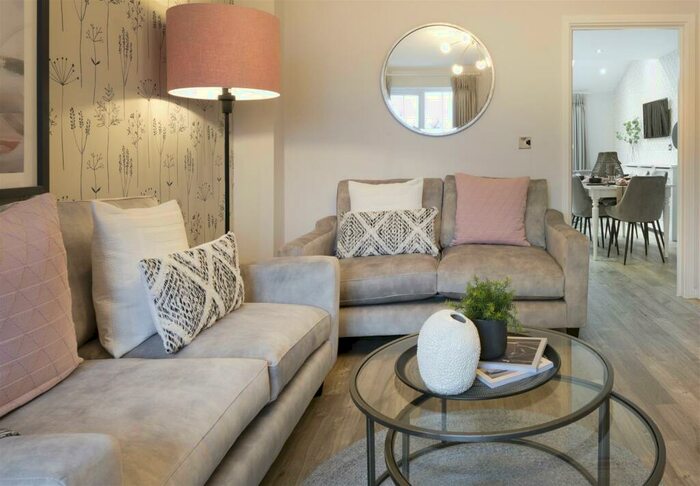 4 Bedroom Semi-Detached House To Rent In Millfields, West Bromwich, B71