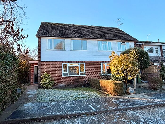 3 Bedroom Semi Detached House To Rent In Vincent Drive, Shepperton, TW17