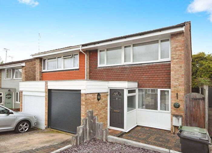 3 Bedroom Semi-Detached House For Sale In Vernon Way, Braintree, CM7