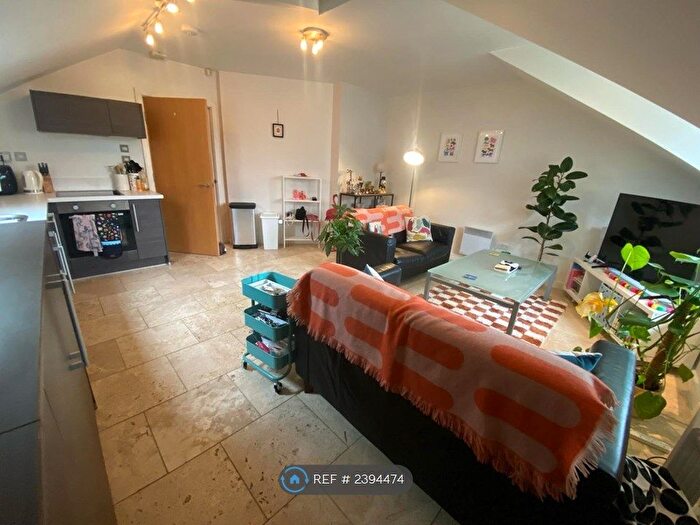 2 Bedroom Flat To Rent In The Junxion, Leeds, LS5