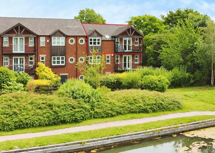 2 Bedroom Flat For Sale In Brooks Close, Donisthorpe, DE12