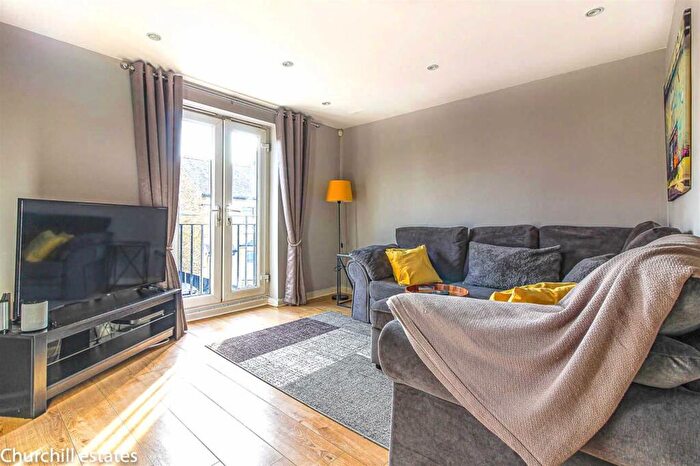 2 Bedroom Flat To Rent In Edmunds House, Epping, CM16