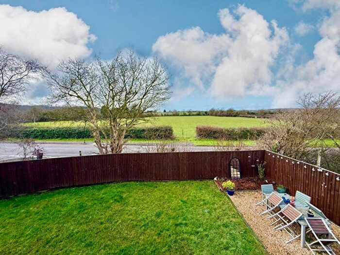 2 Bedroom Detached House For Sale In Redhills, Broad Town, SN4