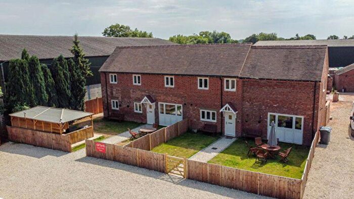 3 Bedroom Detached House For Sale In Alrewas Road, Burton-On-Trent, DE13