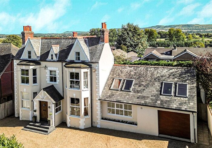 5 Bedroom Detached House For Sale In London Road, Coldwaltham, Pulborough, West Sussex, RH20