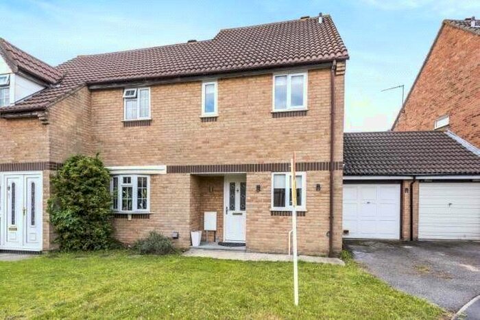 2 Bedroom Semi-Detached House To Rent In Harrier Way, Bicester, OX26