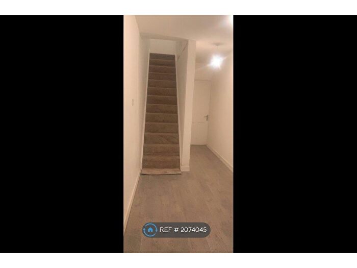 3 Bedroom Terraced House To Rent In Thorne Road, Willenhal, WV13