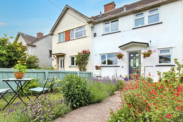 3 Bedroom Terraced House For Sale In South Close, Walton, BA16