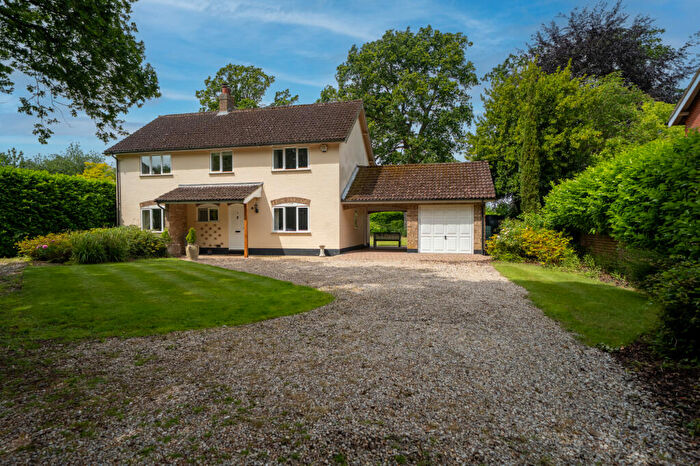 4 Bedroom Detached House For Sale In Manor Farm, Norwich Road, Norwich, Norfolk, NR9