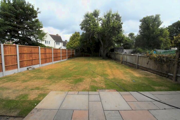 4 Bedroom Terraced House To Rent In Dickson Road London, SE9