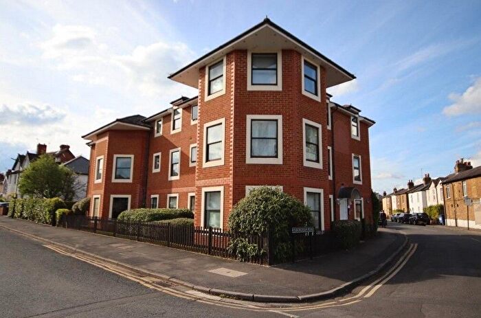 2 Bedroom Flat For Sale In Norfolk Road, Maidenhead, SL6