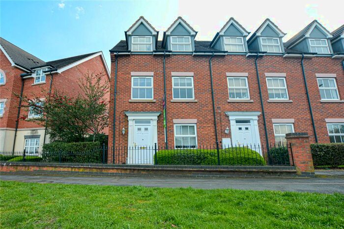 4 Bedroom End Of Terrace House To Rent In Oak Drive, Mile Oak, Tamworth, B78