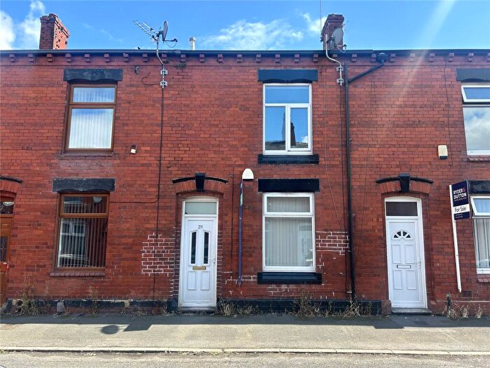 2 Bedroom Terraced House For Sale In Argus Street, Oldham, Greater Manchester, OL8