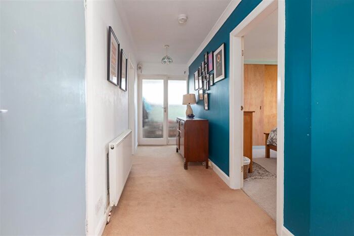 2 Bedroom Detached Bungalow For Sale In Moorside Road, Brookhouse, Lancaster, LA2