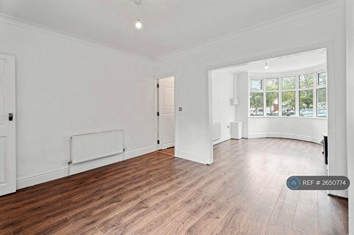 3 Bedroom Terraced House To Rent In Cartland Road, Stirchley, Birmingham, B30