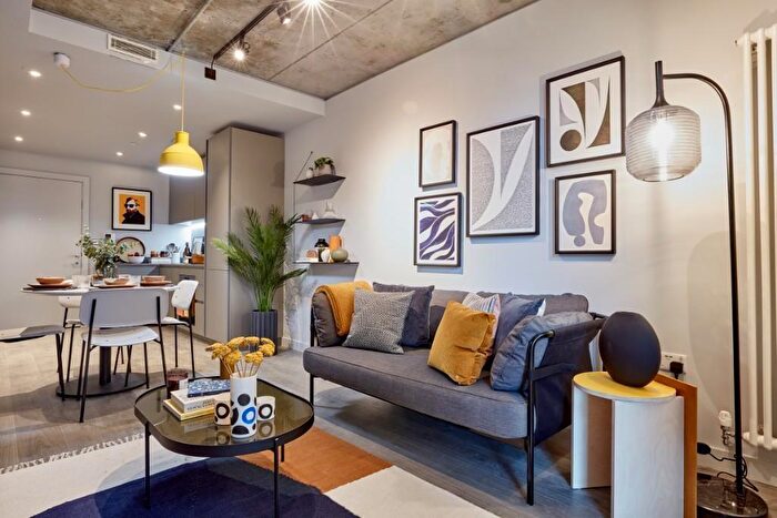 1 Bedroom Flat To Rent In Mustard Wharf At Tower Works, Industrial Collection, LS1