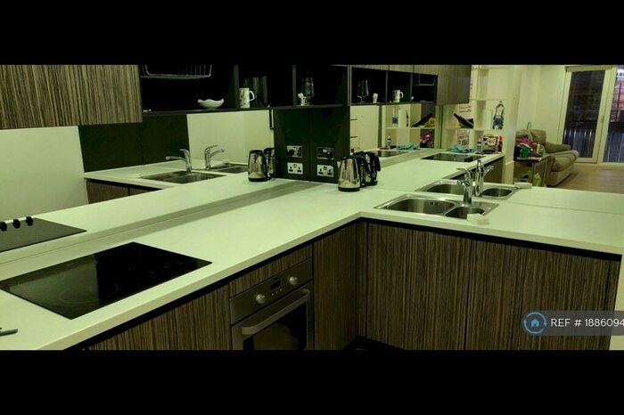 1 Bedroom Flat To Rent In Hester House, London, SE13