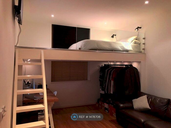 1 Bedroom Flat To Rent In Bromyard House, London, W3