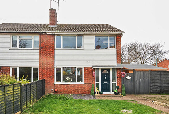 3 Bedroom Semi Detached House For Sale In Churchill Grove, Tewkesbury, Gloucestershire, GL20