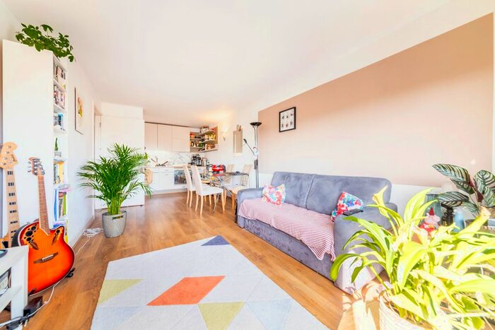 1 Bedroom Flat To Rent In Alaska Building, Deals Gateway, Deptford, London, SE13