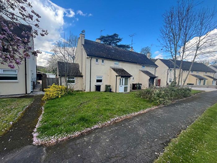 2 Bedroom Semi-Detached House For Sale In Maytree Lane, Woodhouse, LE12