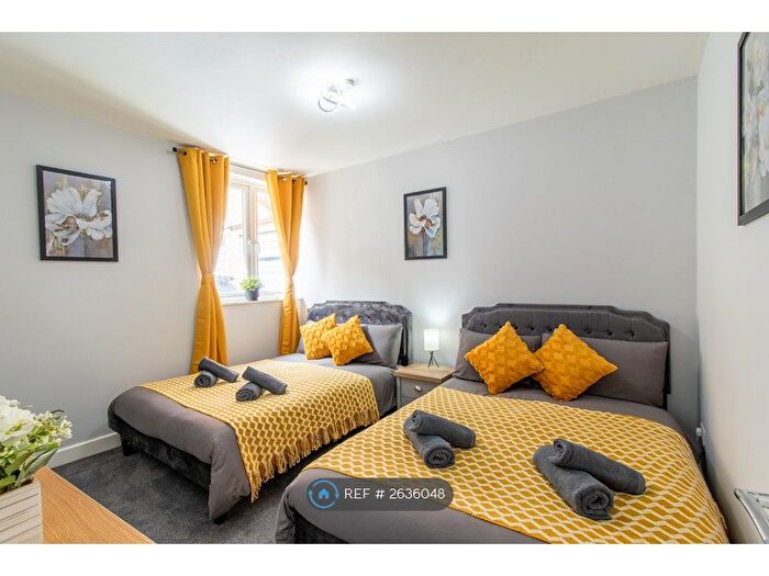 2 Bedroom Flat To Rent In Kingston House, Southsea, PO5