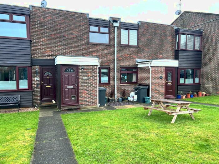 2 Bedroom Maisonette To Rent In Wood Dale, Great Baddow, CM2