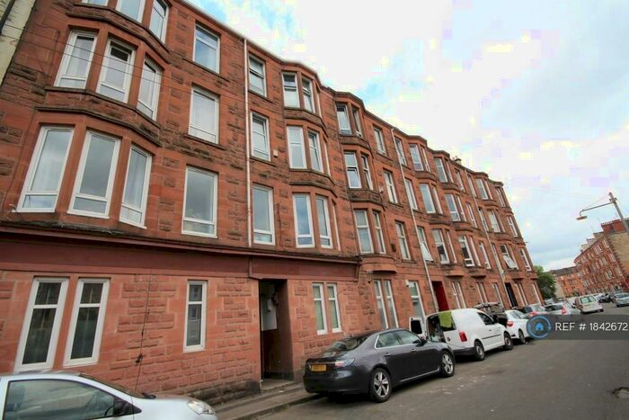 1 Bedroom Terraced House To Rent In Torrisdale Street, Queens Park, G42