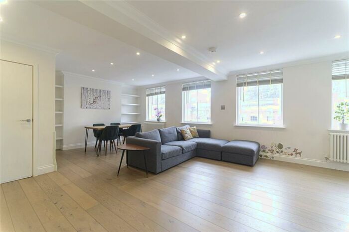 2 Bedroom Flat To Rent In St. John Street, Angel, London, EC1V