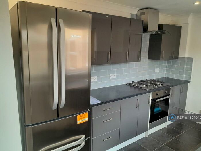 3 Bedroom Terraced House To Rent In Ainsworth Street, Stoke-On-Trent, ST4