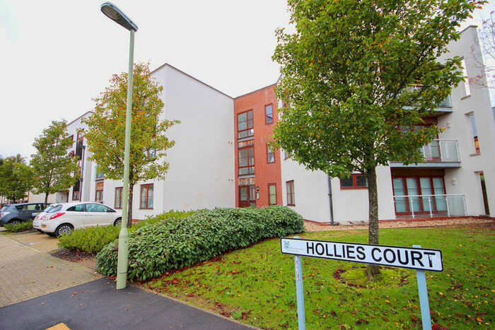 2 Bedroom Flat To Rent In Hollies Court, Basingstoke, RG24