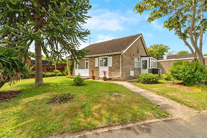 2 Bedroom Detached Bungalow For Sale In Mayfield Drive, Cromer, NR27