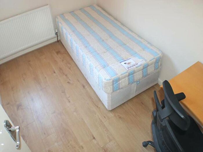 4 Bedroom House To Rent In Bishops Rise, Hatfield, Hertfordshire, AL10