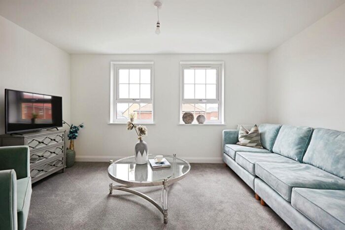 3 Bedroom Semi-Detached House For Sale In Wincombe Lane, Shaftesbury, SP7