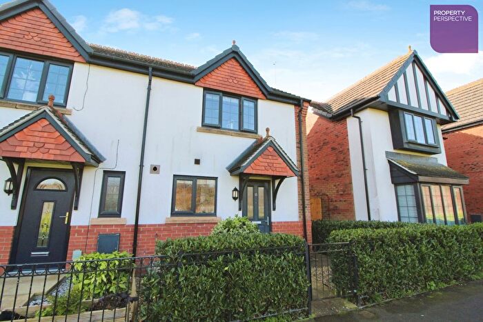 2 Bedroom End Terrace House For Sale In Stable Walk, Hull, HU3